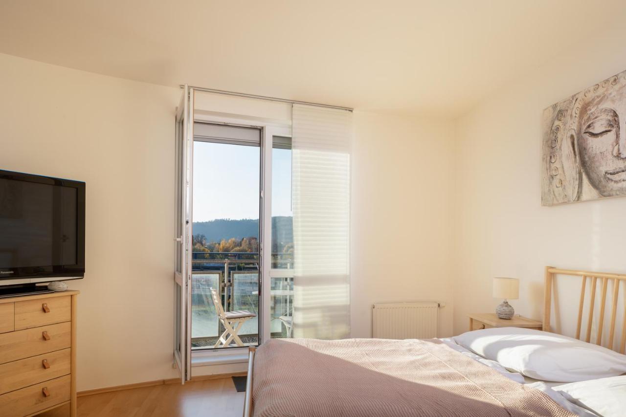 Sunny Apartment In Modrany By Prague Days Экстерьер фото